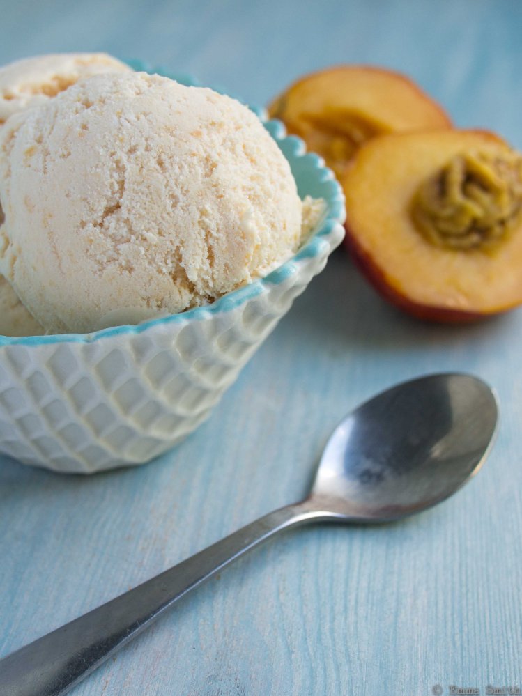 Nectarine and mascarpone ice cream